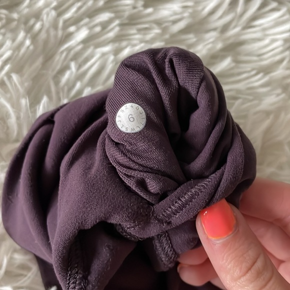 Lululemon Purple Leggings - Picture 4 of 4